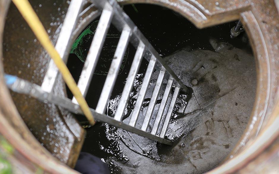 comment déboucher les wc Courbevoie